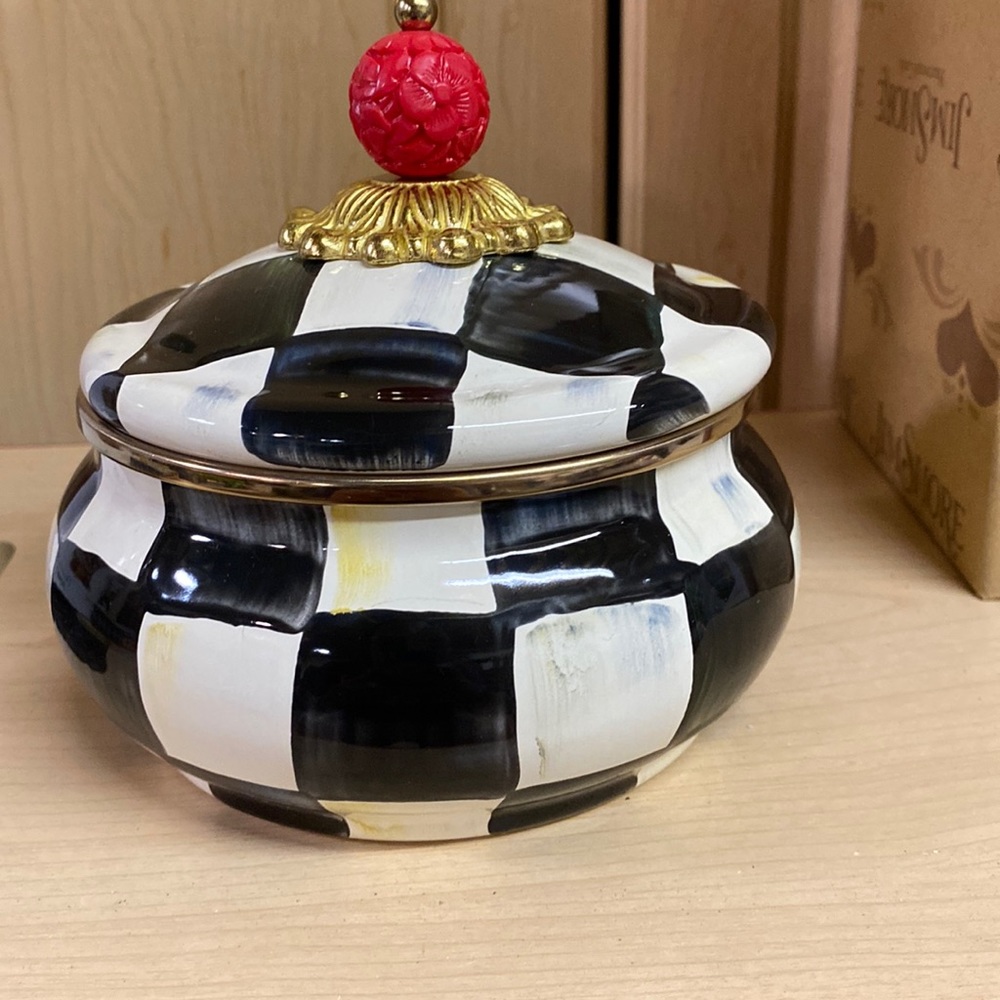 Mackenzie Child Courtley Check Enamel Squashed Pot